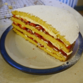4 layer Victoria sandwich - https://studentbaking101.wordpress.com/2014/07/28/4-layer-victoria-sandwich/